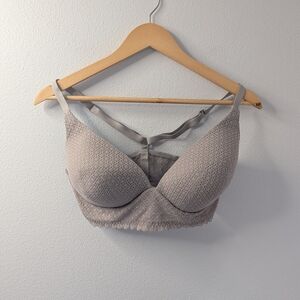 Victoria’s Secret Lightly Lined Plunge Bra – 36DD (Gray Lace Longline)